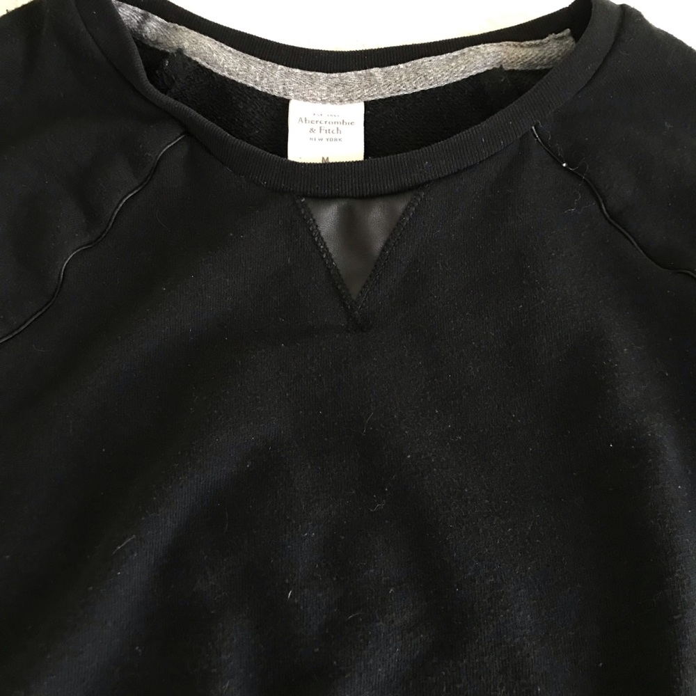 💥4 FOR $20💥Abercrombie & Fitch sweatshirt - Picture 4 of 6
